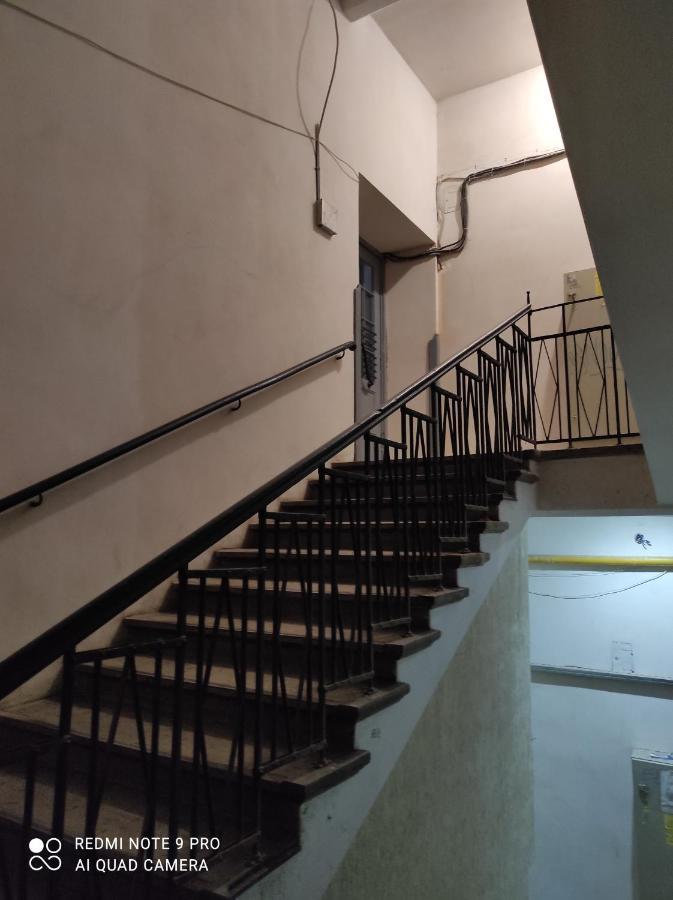 Двокімнатна Квартира В Центрі Міста Leópolis Exterior foto